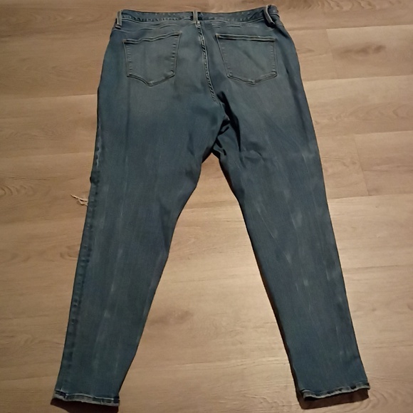 Universal Threads Jeans - Picture 5 of 7